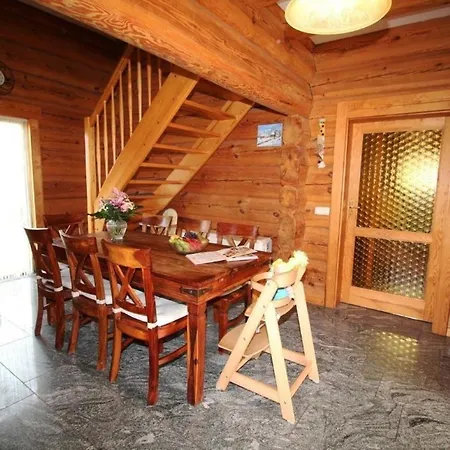 Stammhus, Urgemutliches Grosses Blockbohlenhaus Mitten In Der - Ruhe Und Erholung * Fuhlendorf (Mecklenburg-Vorpommern)